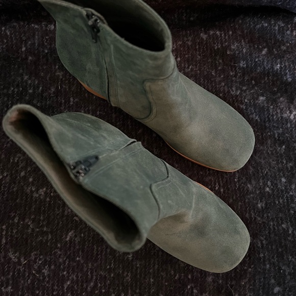 Charlotte Stone Paz Boot in Emerald - Picture 8 of 11